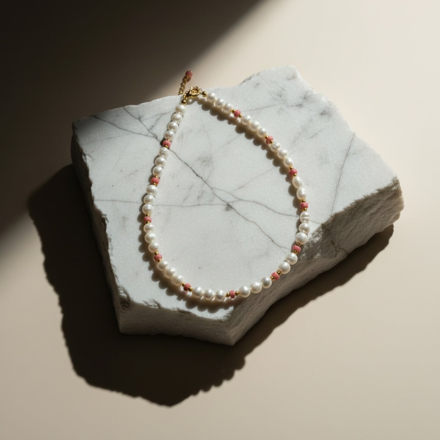 Aura Pearl Chocker